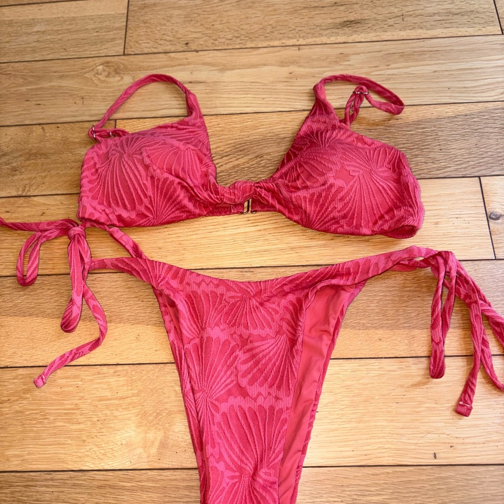 Women’s Pink Textured Tie-Side Bikini Set